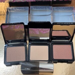 Japonesque Highlighter Trio - Bronze Pearl,Gold Pearl, Rose Pearl and FREE Brush